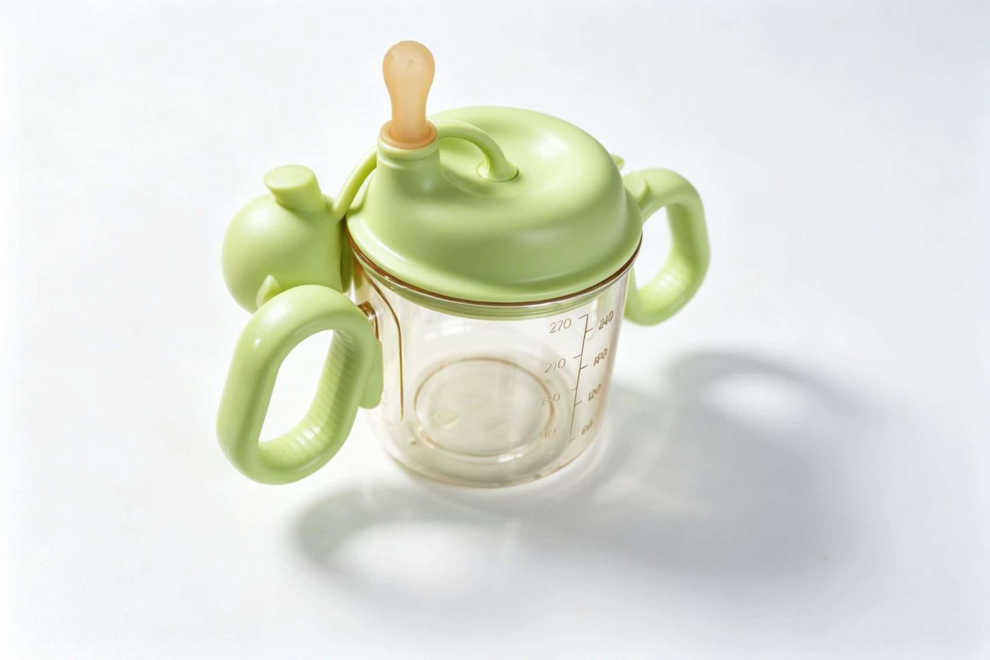 Spout cup with two handles