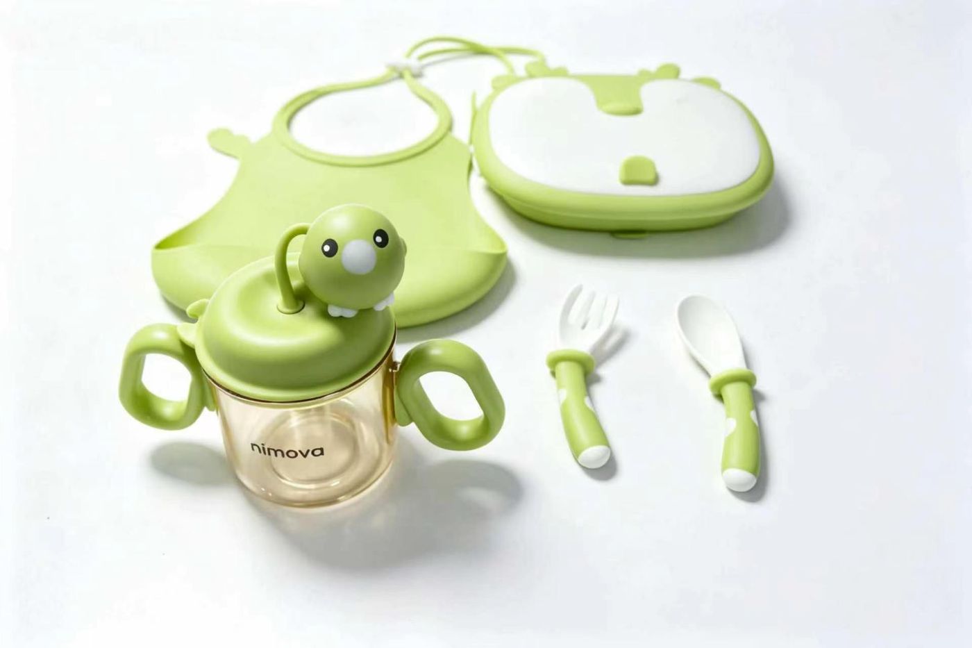 The four pieces of the mealtime starter set